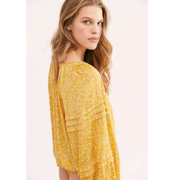 Free People All Tucks Printed Bodysuit Top - Picture 2 of 14